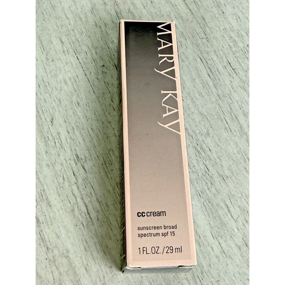 Mary Kay CC Cream Sunscreen Broad Spectrum SPF 15 Very Deep 1 fl oz / 29 mL New